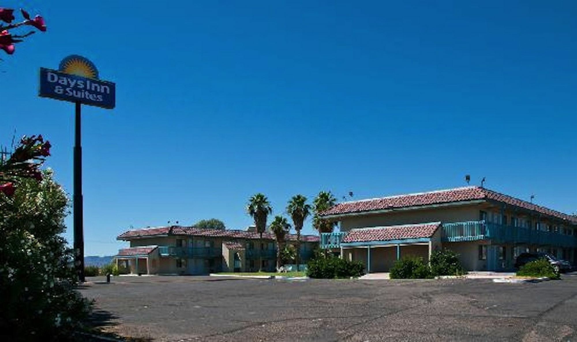 Days Inn & Suites By Wyndham Needles Exterior foto